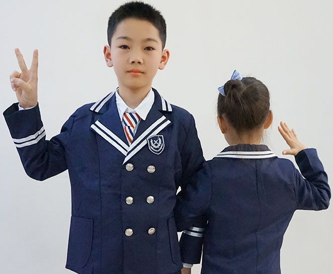 校服廠家-通榮制衣-100萬(wàn)校服現(xiàn)貨當(dāng)日下單24小時(shí)內(nèi)可發(fā)貨