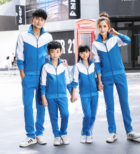 東莞校服定制廠接到老鄉(xiāng)校服訂單-兩眼淚汪汪