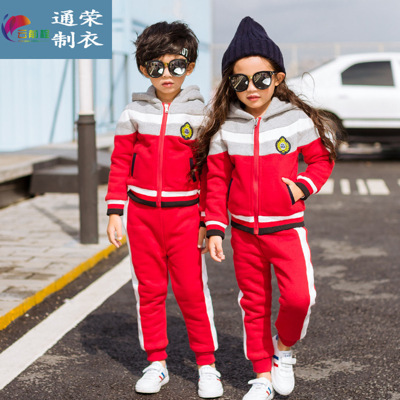 小孩子體質(zhì)較弱在選擇幼兒園園服廠家要格外注安全方面細(xì)節(jié)